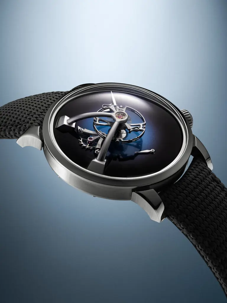 MB&F, LM101 x H. Moser Blue Dial No. 15/15 Image 1++